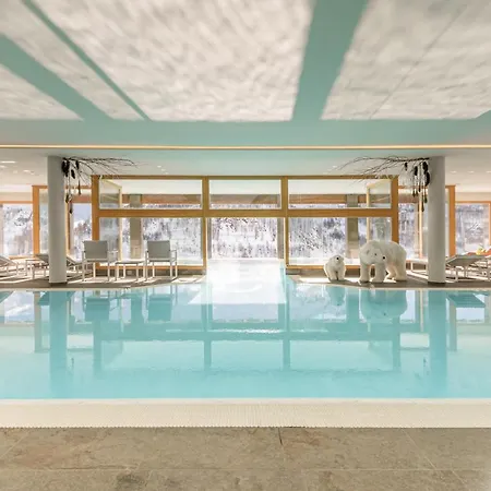 Hotiday Collection - Cervinia 4* Брей-Червінія