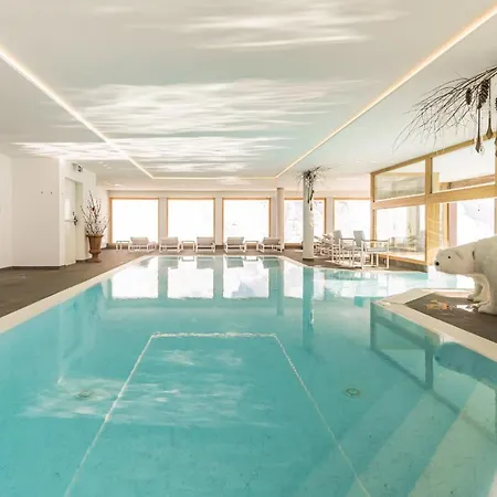 Hotiday Cervinia Ski&spa 4* Брей-Червиния