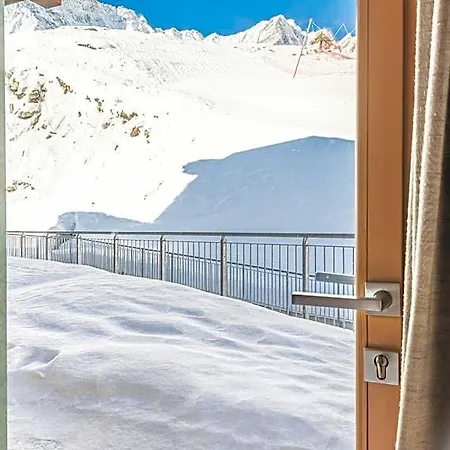 Отель Hotiday Cervinia Ski&spa Брей-Червиния