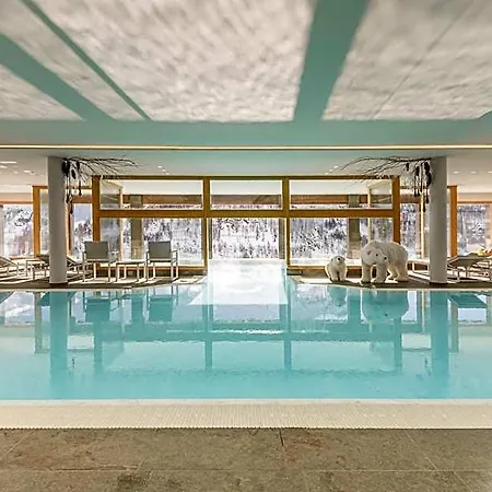 Отель Hotiday Cervinia Ski&spa Брей-Червиния