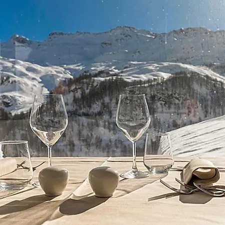 Отель Hotiday Cervinia Ski&spa