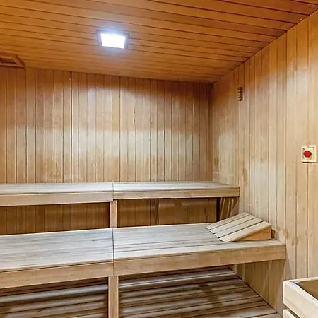 Hotiday Cervinia Ski&spa Отель