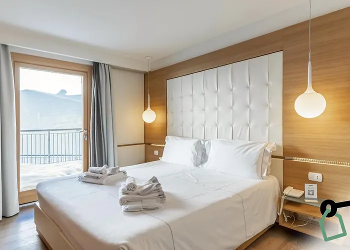 Готель Hotiday Collection - Cervinia 4*