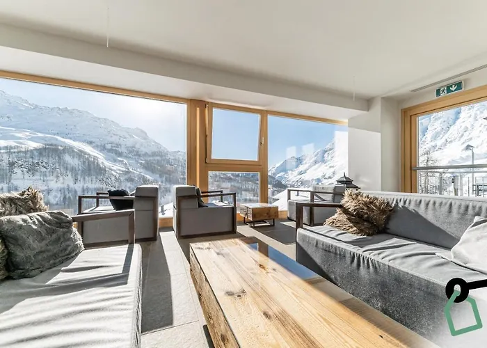 Hotiday Collection - Cervinia Готель 4*