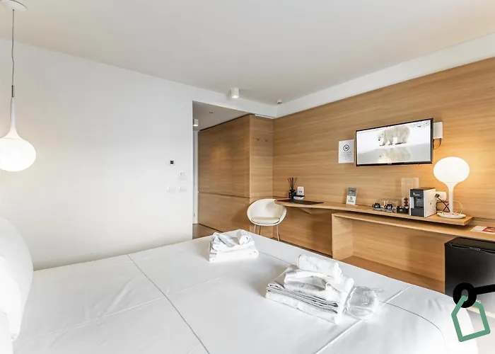 Hotiday Collection - Cervinia Готель 4*